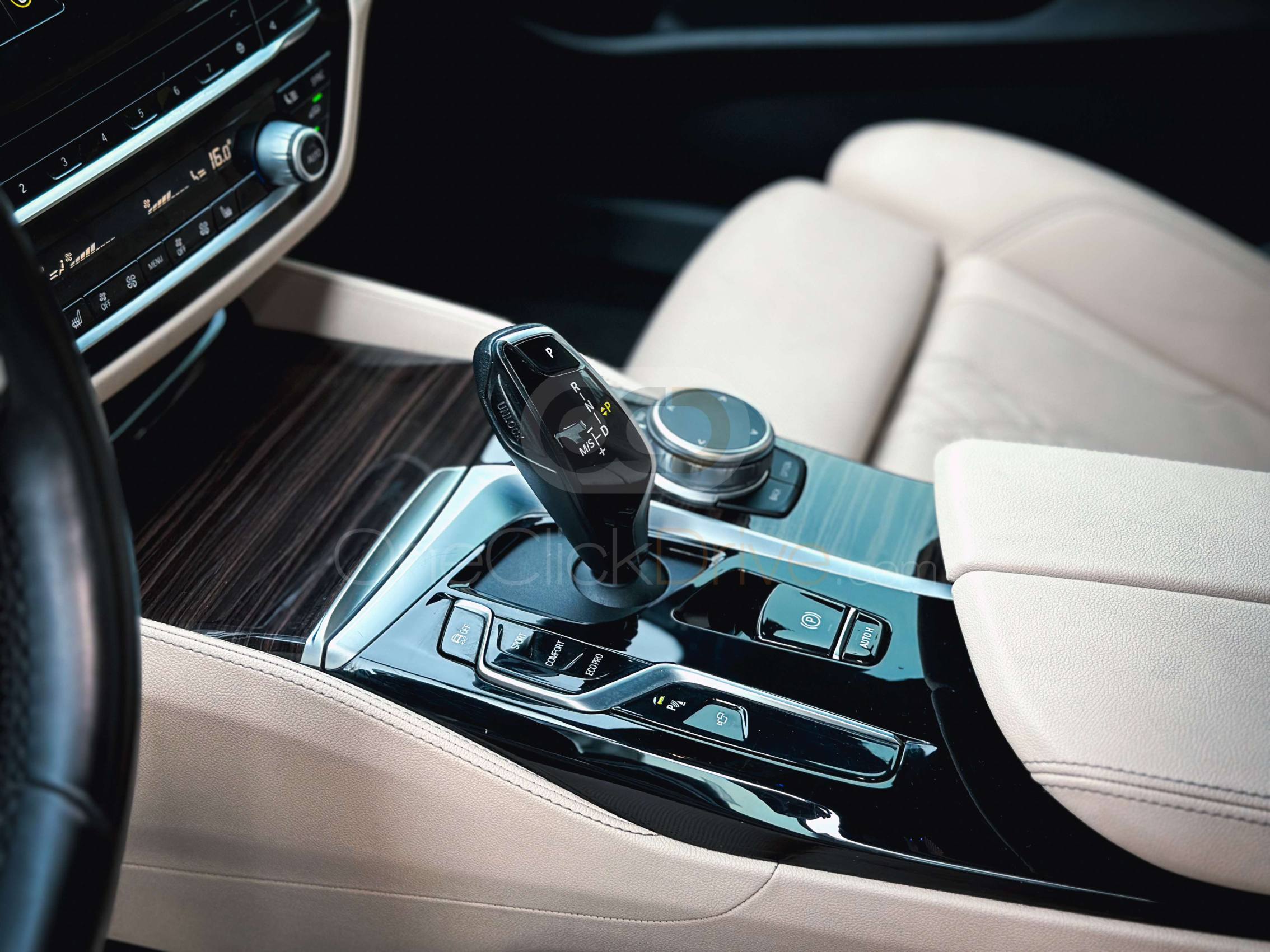 BMW 530i gallery page 8