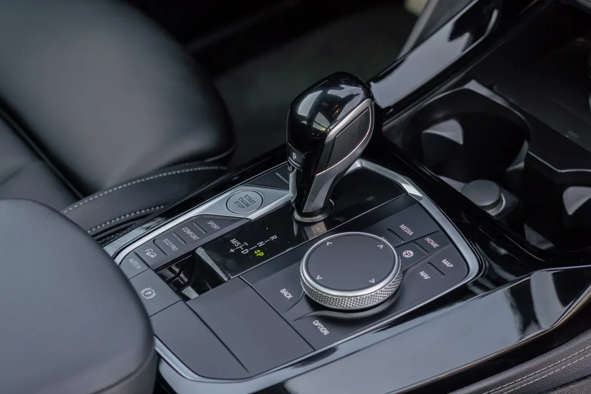BMW X4 M40i 2026 interior