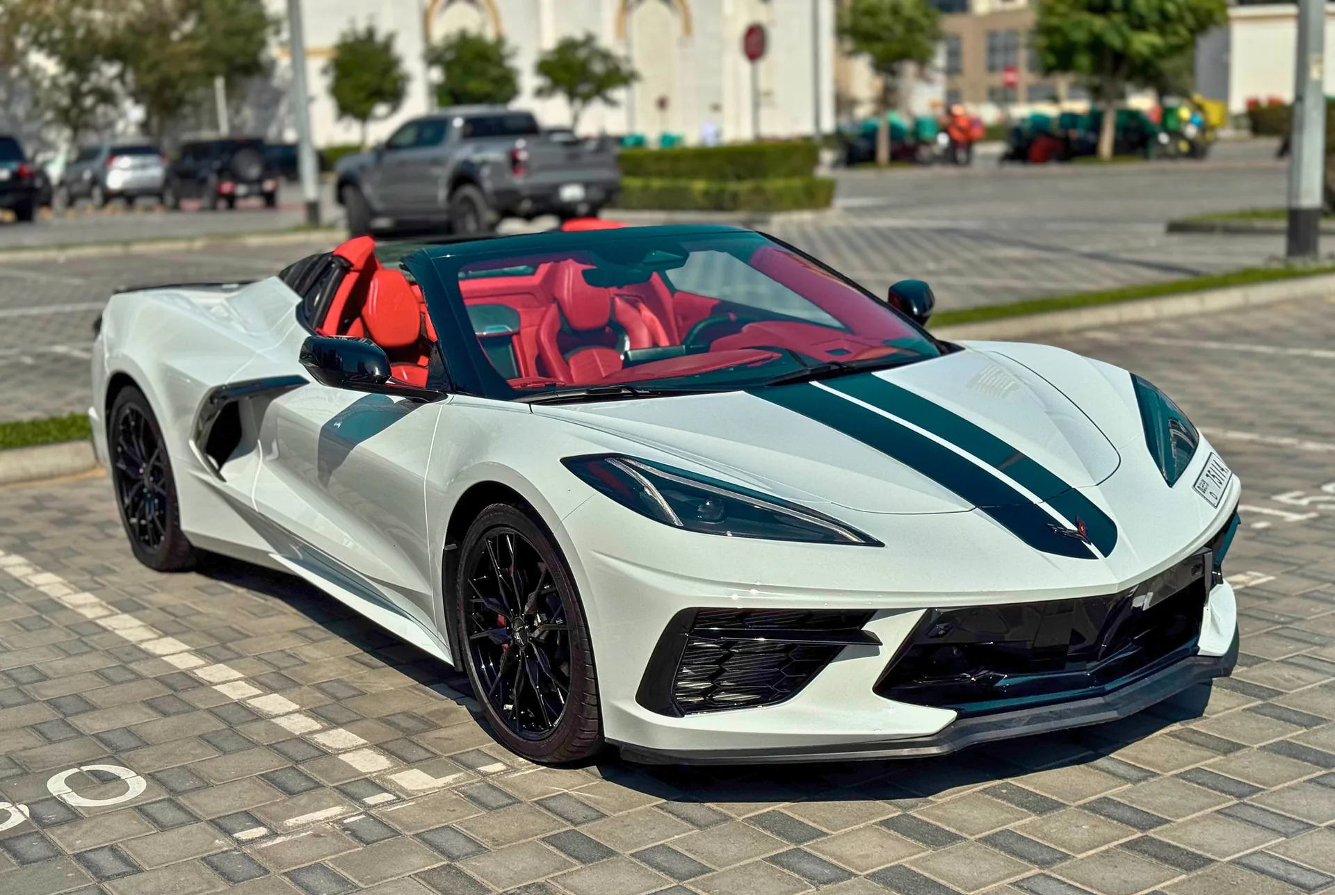Corvette C8 White Auto Roof
