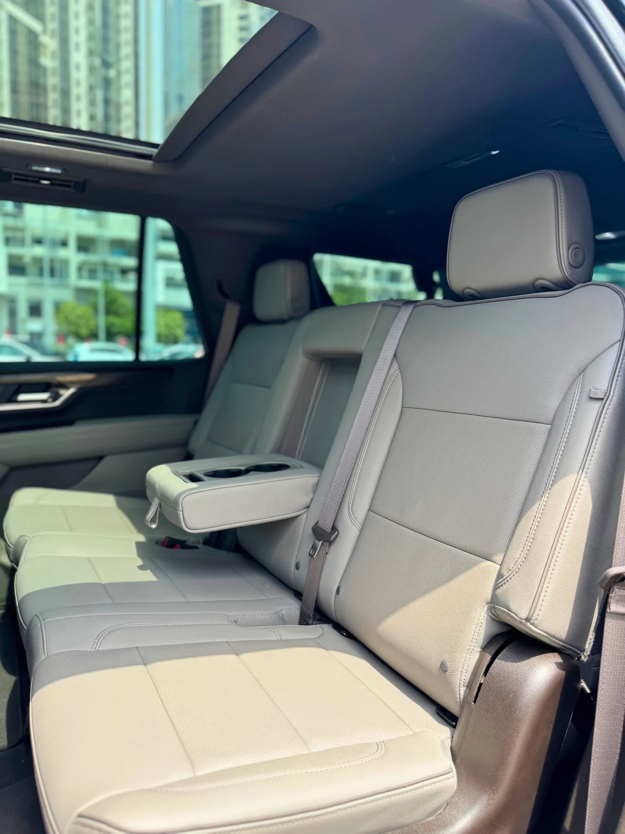 GMC Yukon 2026 interior