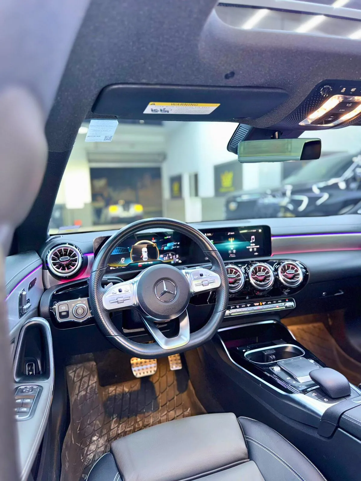 Mercedes-AMG CLA 35 interior