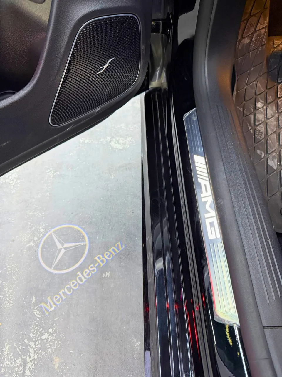 Mercedes-AMG CLA 35 interior
