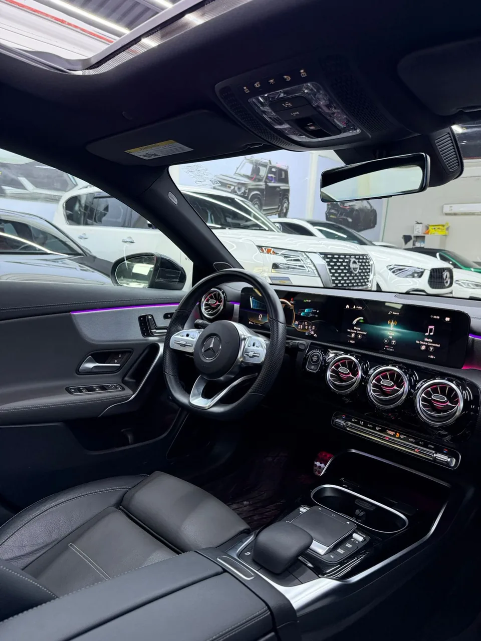 Mercedes-AMG CLA 35 interior