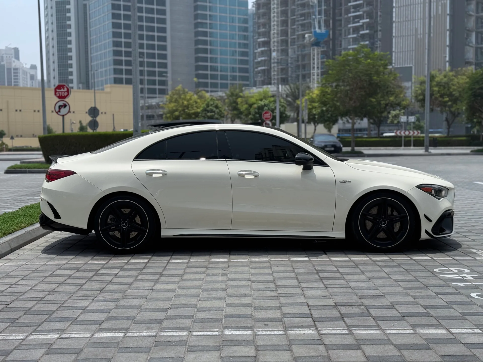Mercedes-AMG CLA 45 exterior
