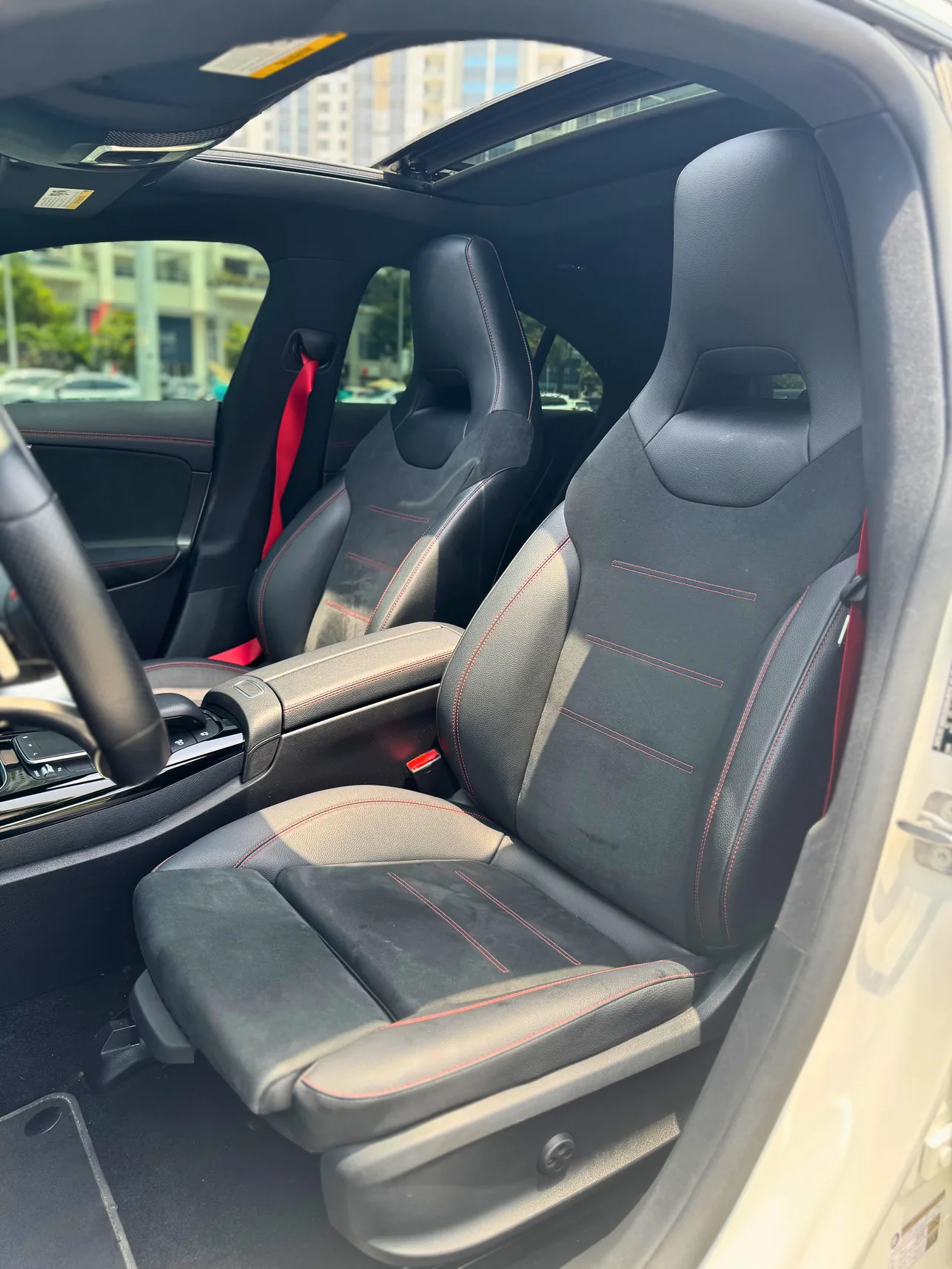 Mercedes-AMG CLA 45 interior