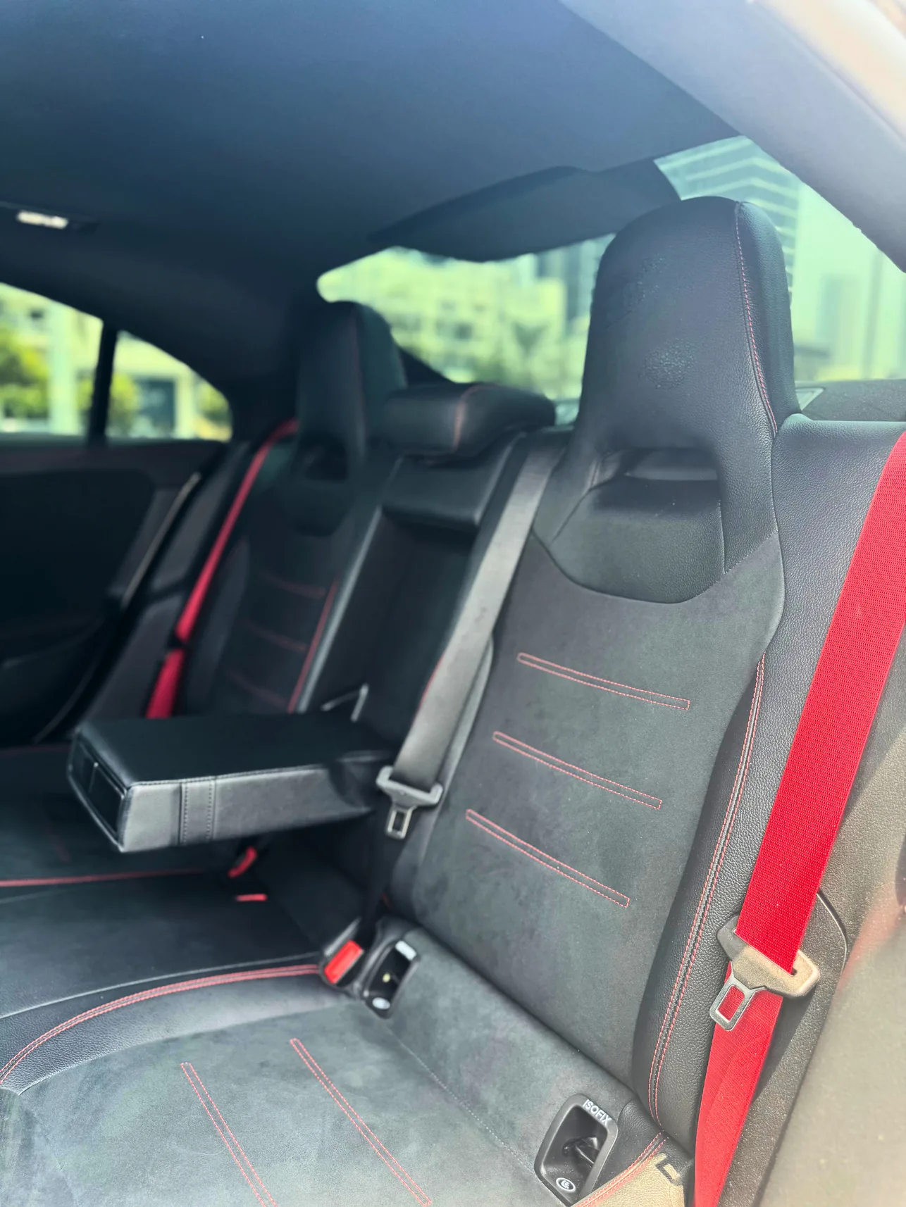 Mercedes-AMG CLA 45 interior
