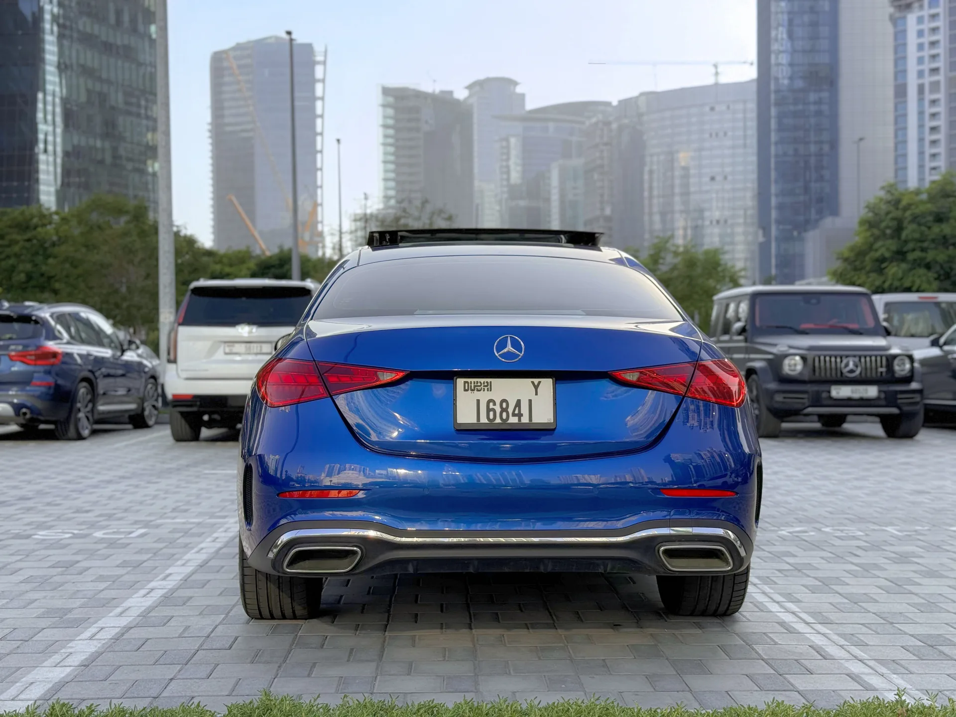 Mercedes-Benz C300 exterior