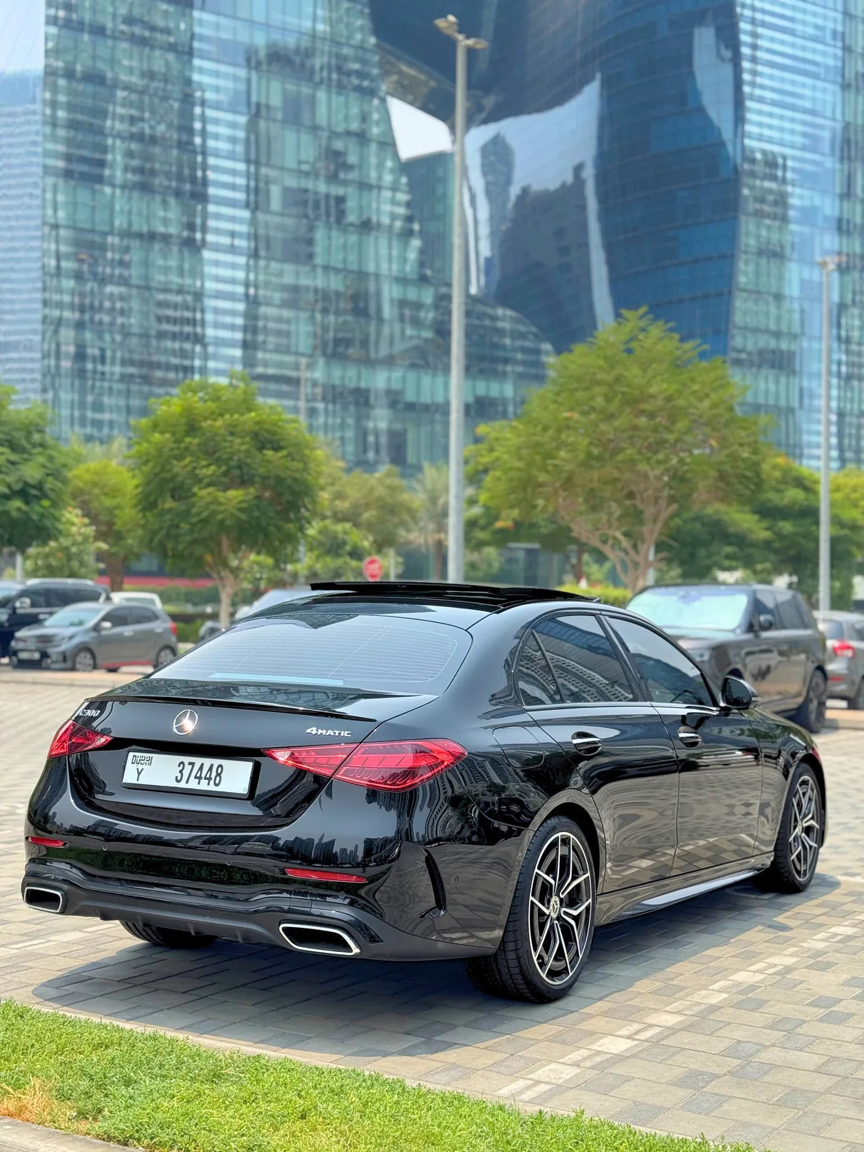 Mercedes C300 Black exterior