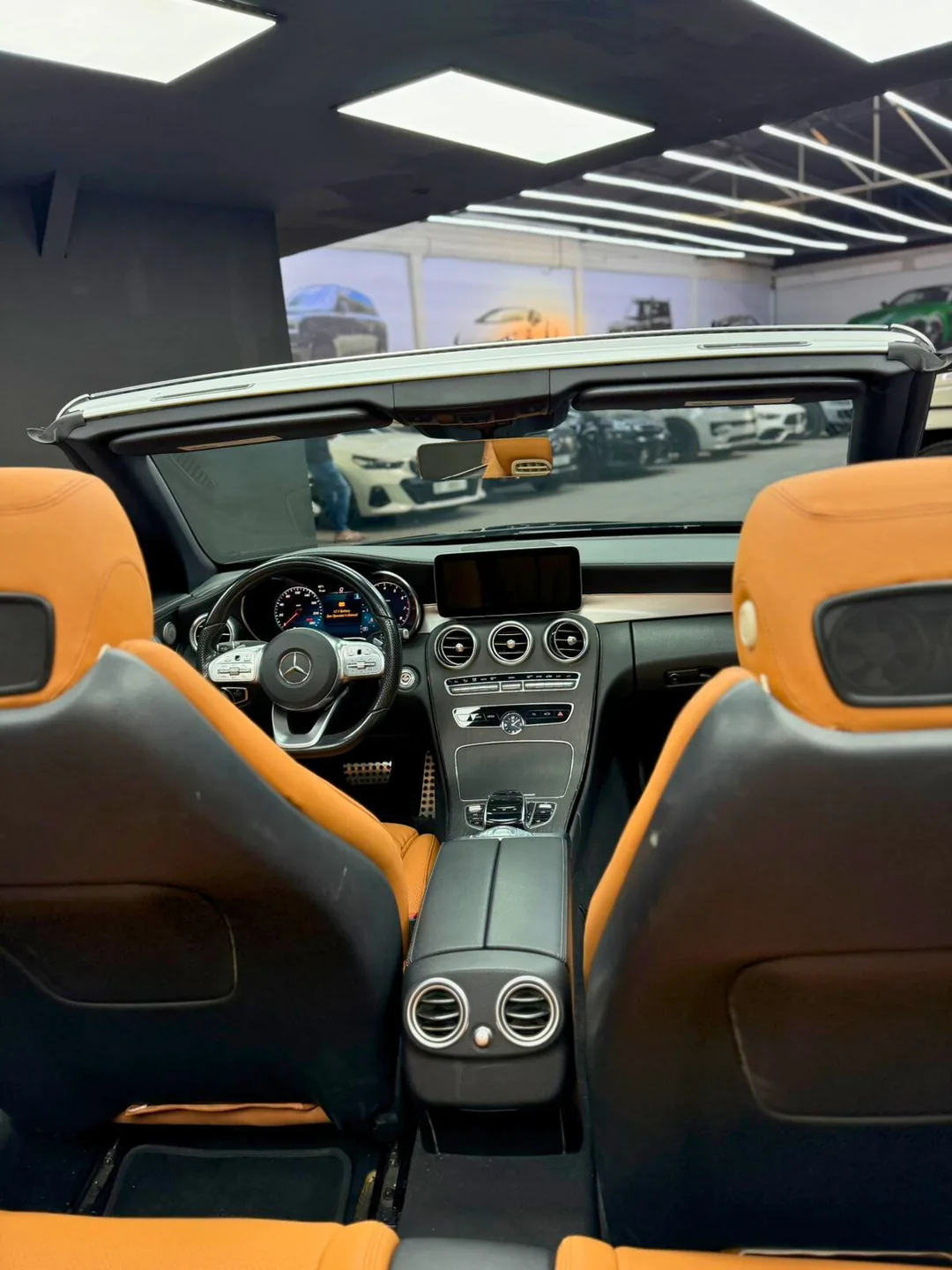 Mercedes C300 Convertible interior