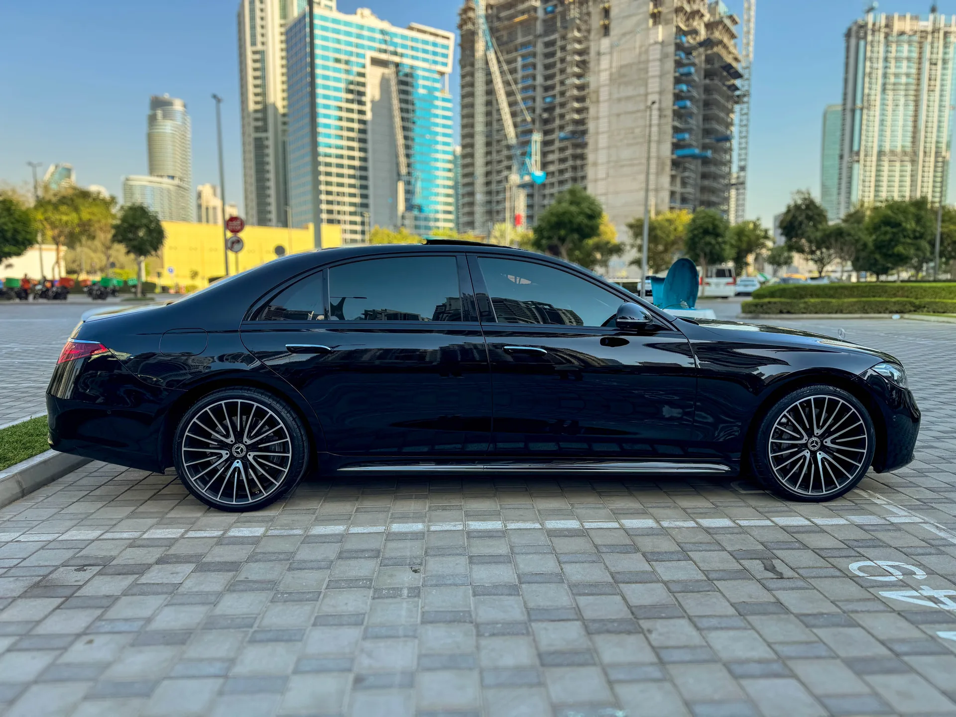 Mercedes S 580 L AMG exterior