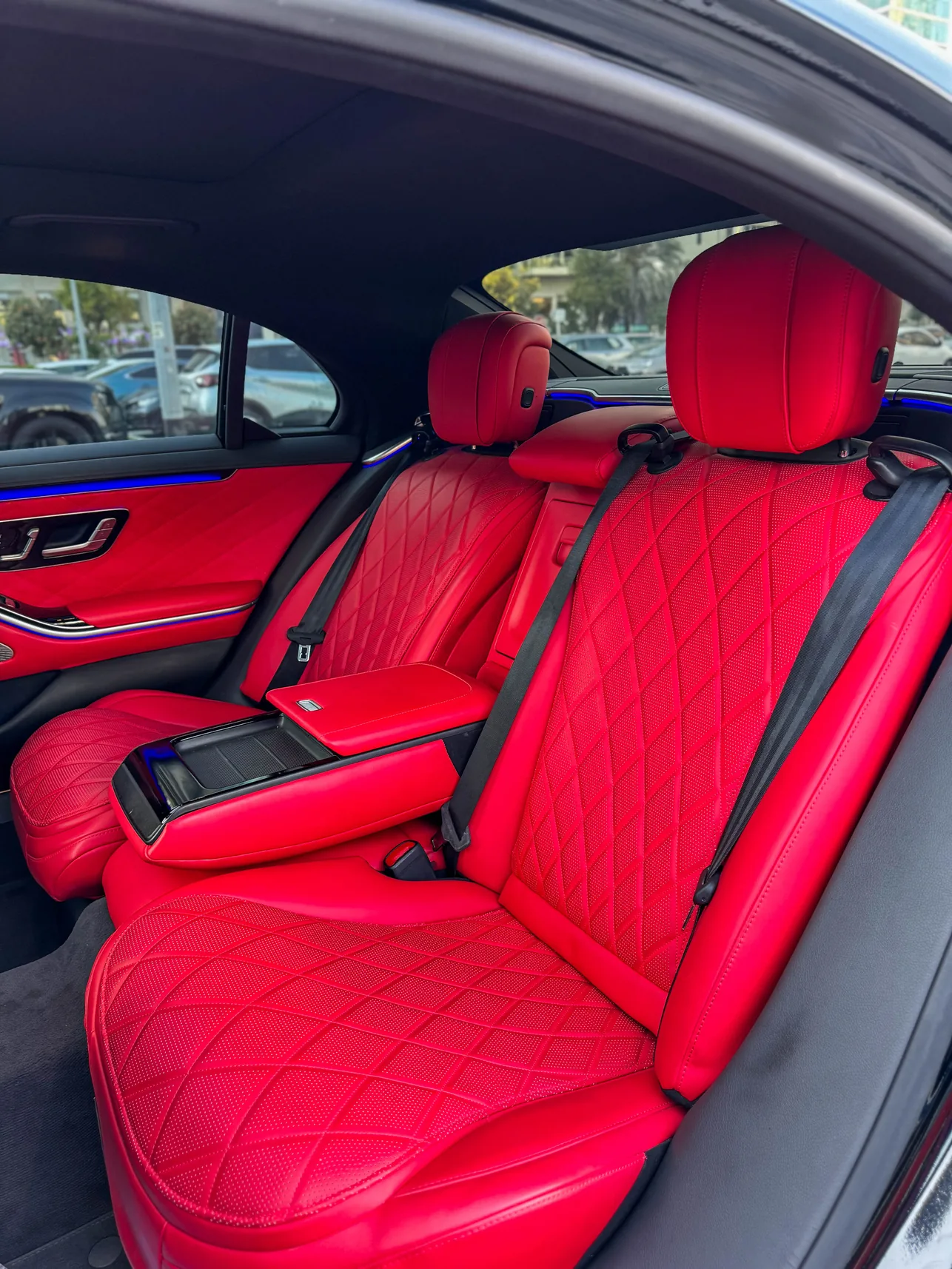 Mercedes S 580 L AMG interior