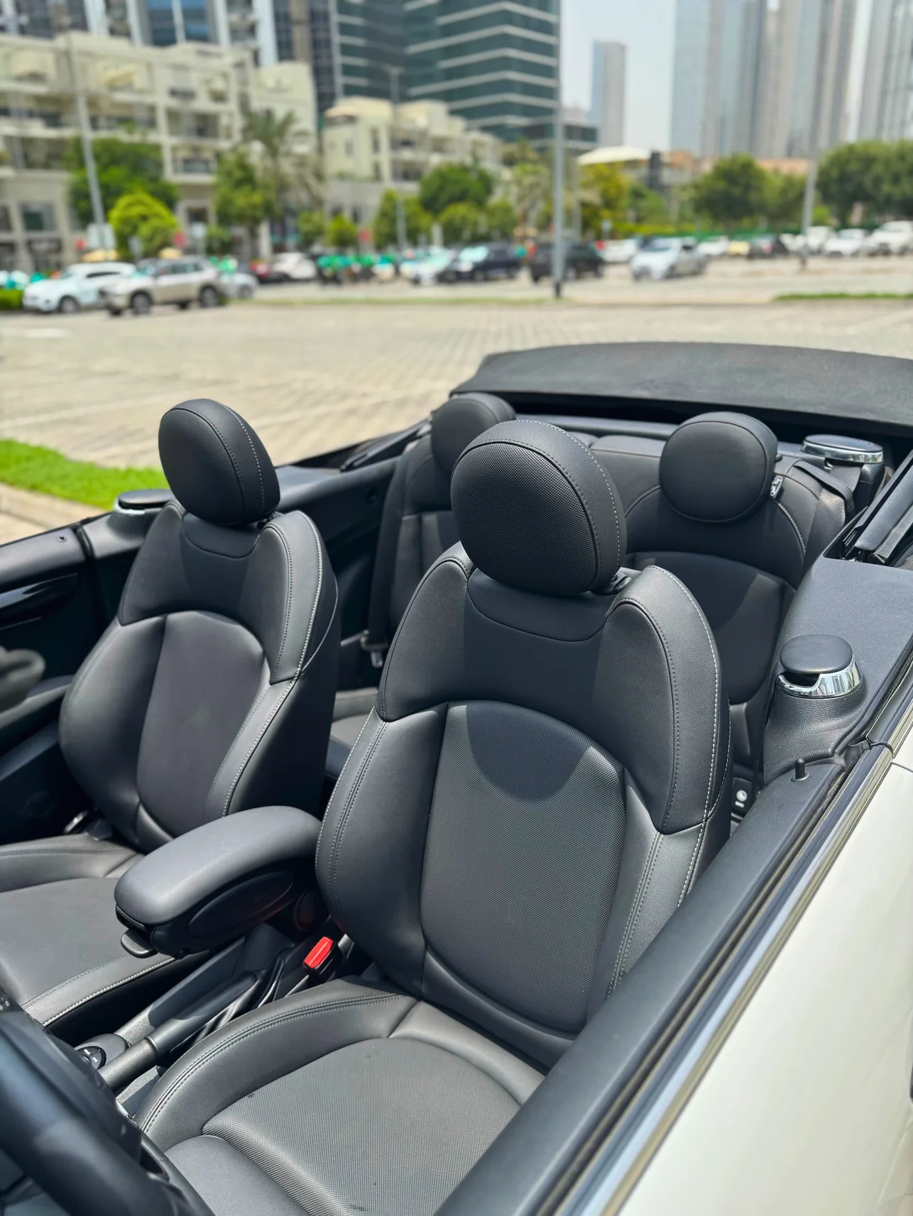 Mini Cooper S Cabriolet interior