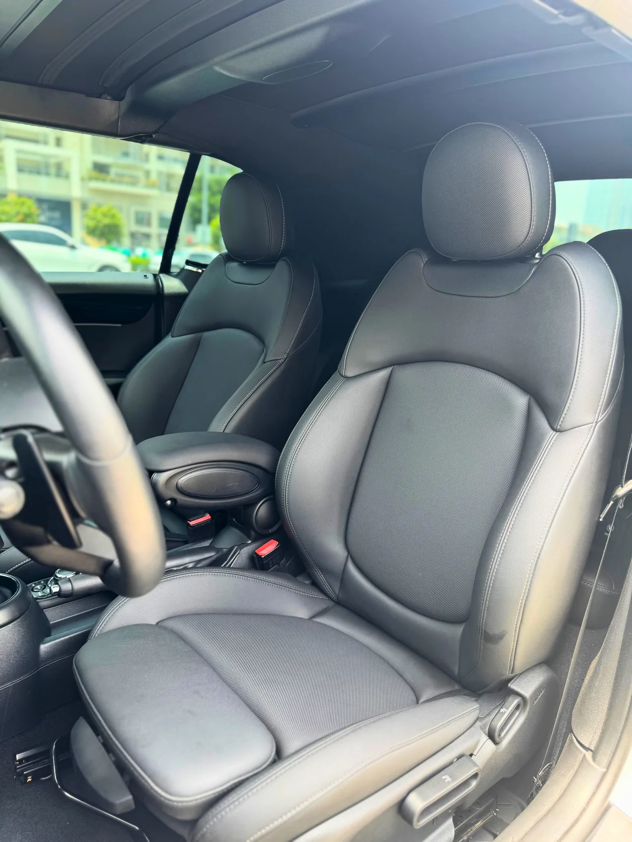Mini Cooper S Cabriolet interior