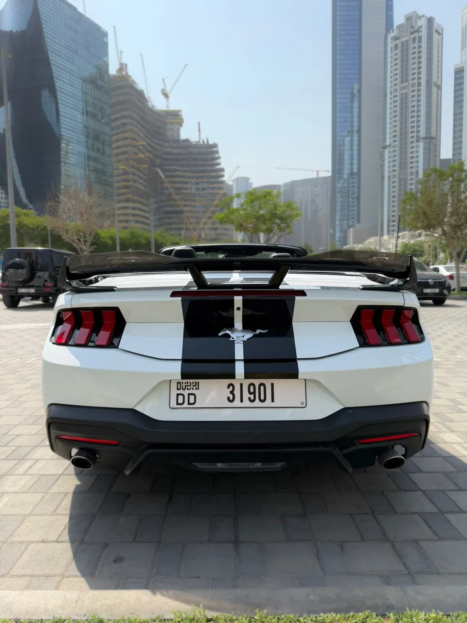 Mustang Convertible 2025 interior
