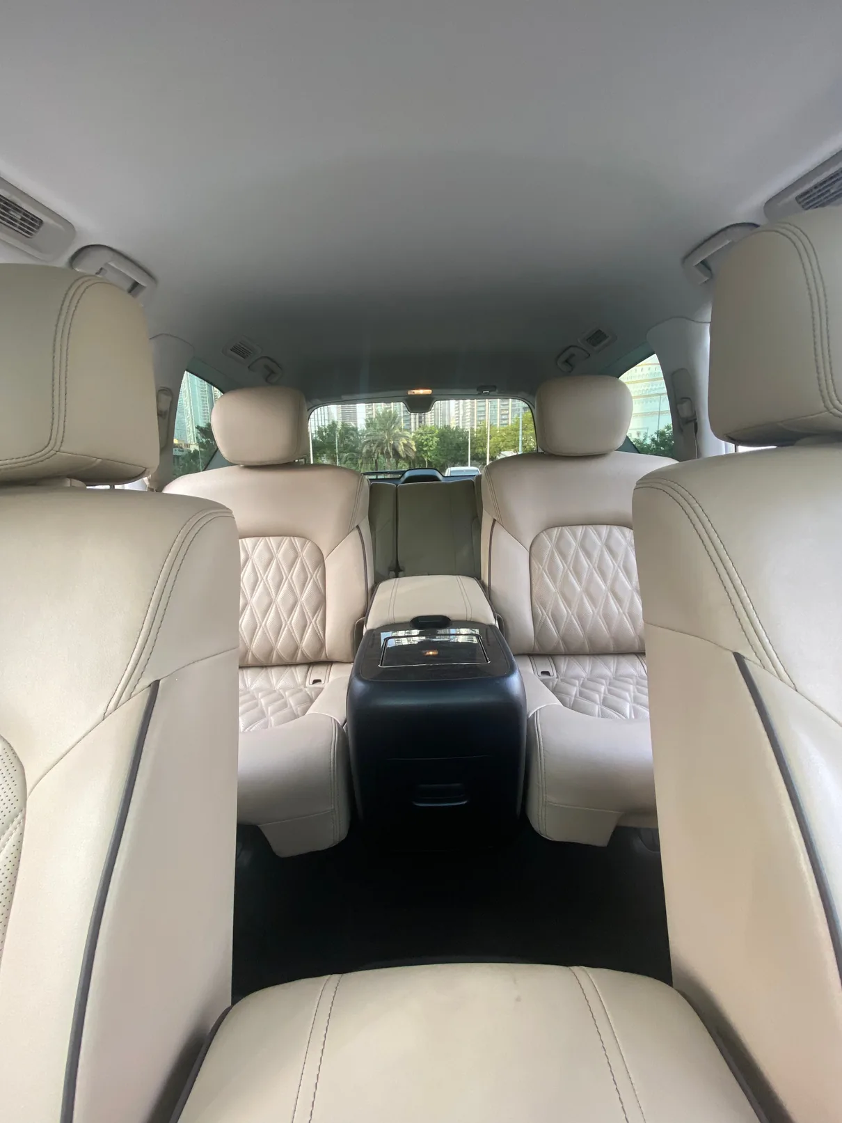 Nissan Patrol V8 Platinum interior