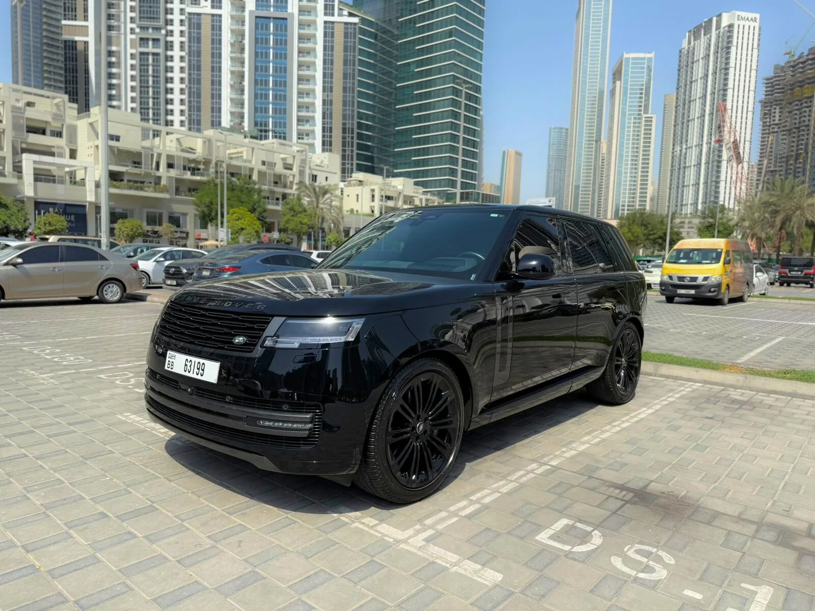 Range Rover Vogue V8 exterior