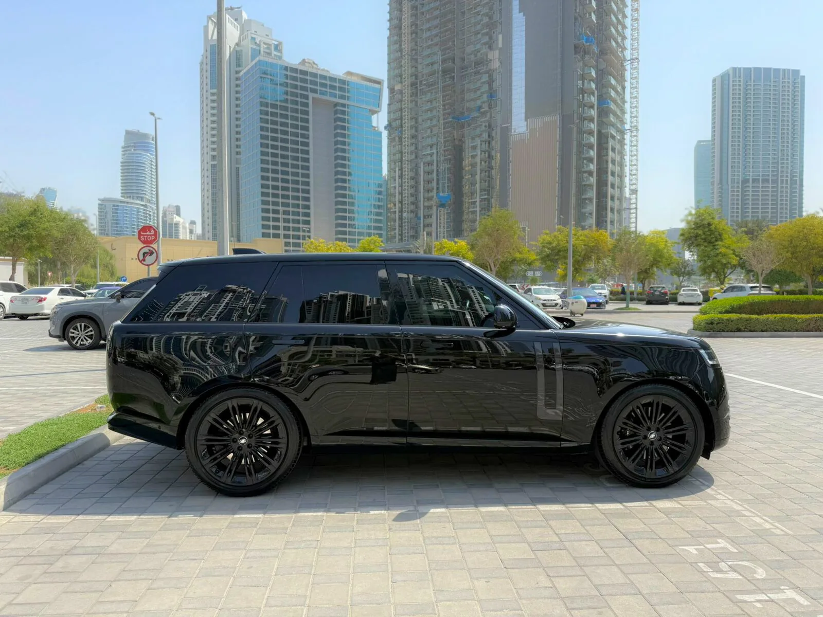 Range Rover Vogue V8 exterior