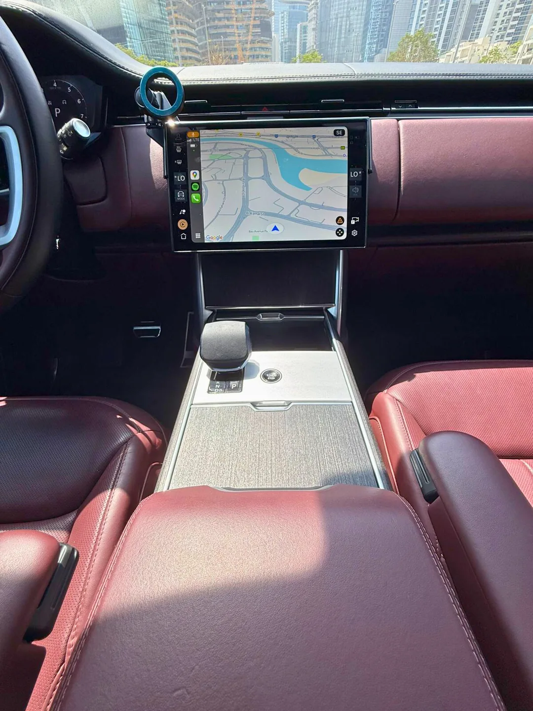 Range Rover Vogue V8 interior